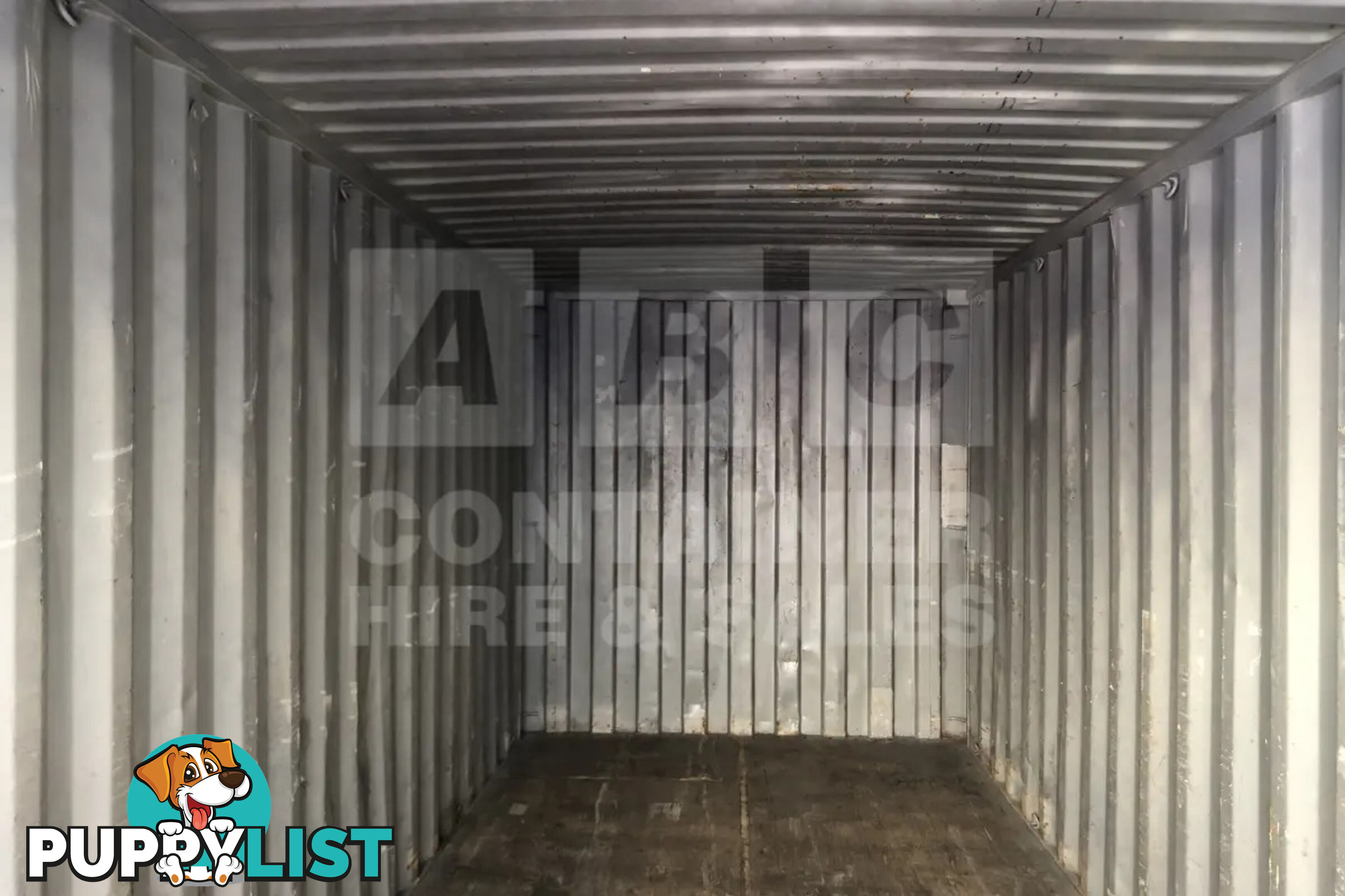 20' STANDARD HEIGHT SHIPPING CONTAINER - in Brisbane