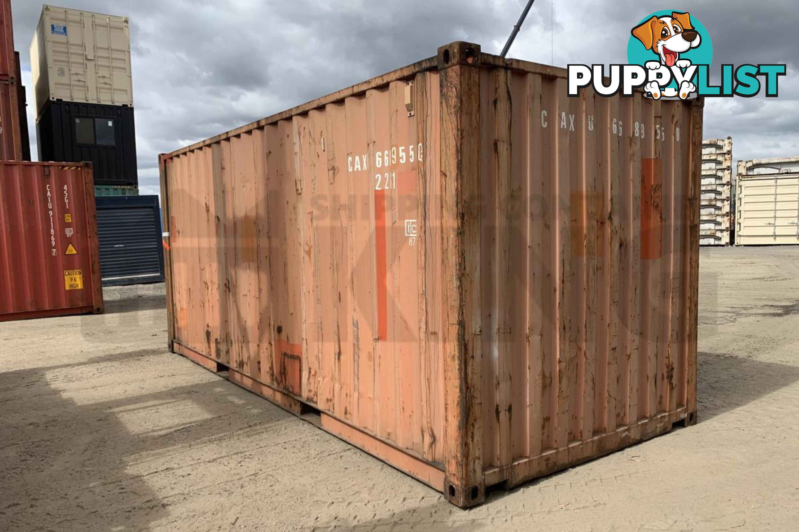 20' STANDARD HEIGHT SHIPPING CONTAINER - in Brisbane