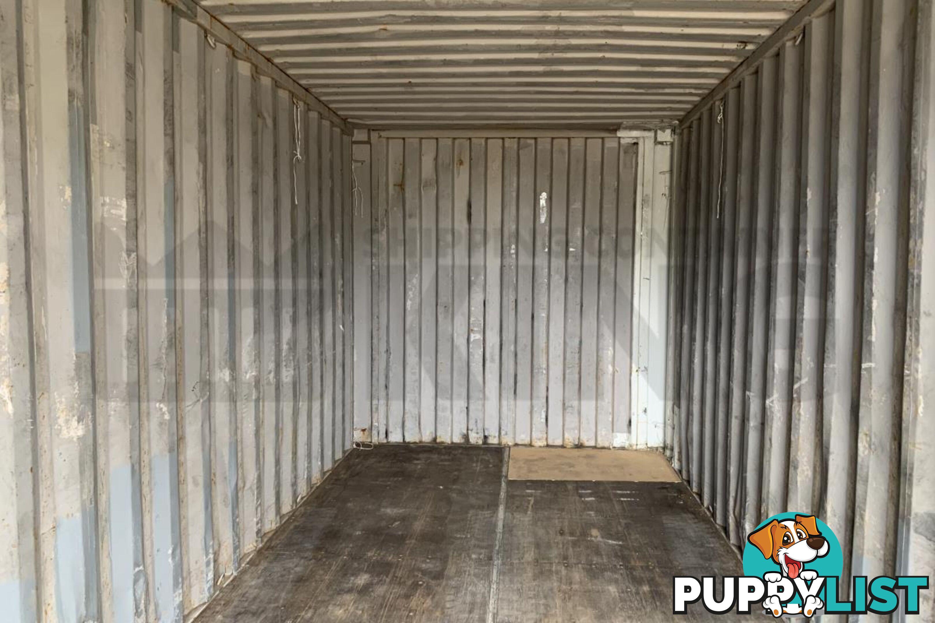 20' STANDARD HEIGHT SHIPPING CONTAINER - in Brisbane