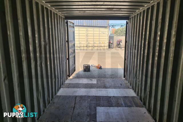 20' STANDARD HEIGHT SHIPPING CONTAINER - in Brisbane