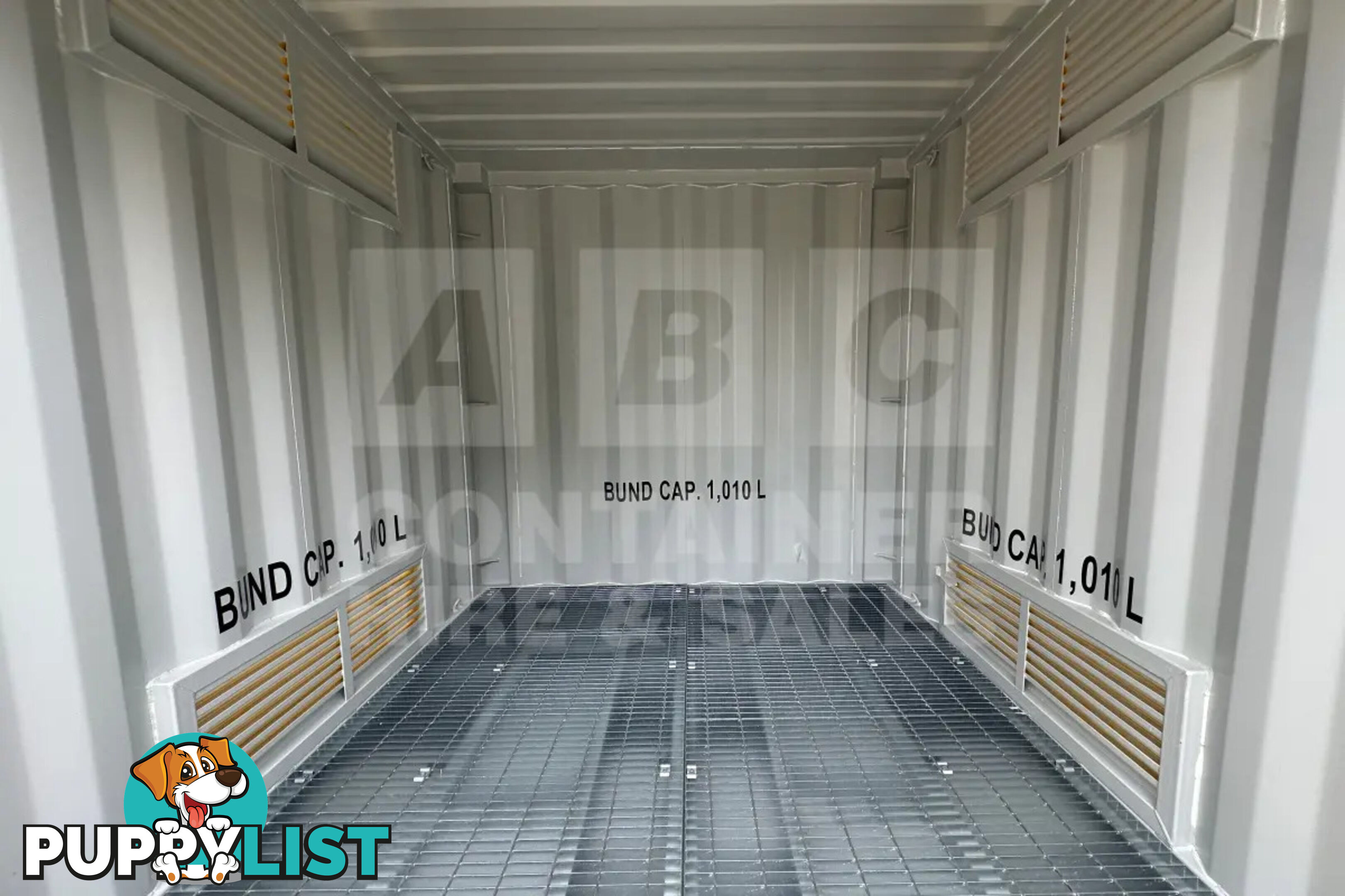 8' DANGEROUS GOODS SHIPPING CONTAINER (4 CORNER POST) - in Brisbane
