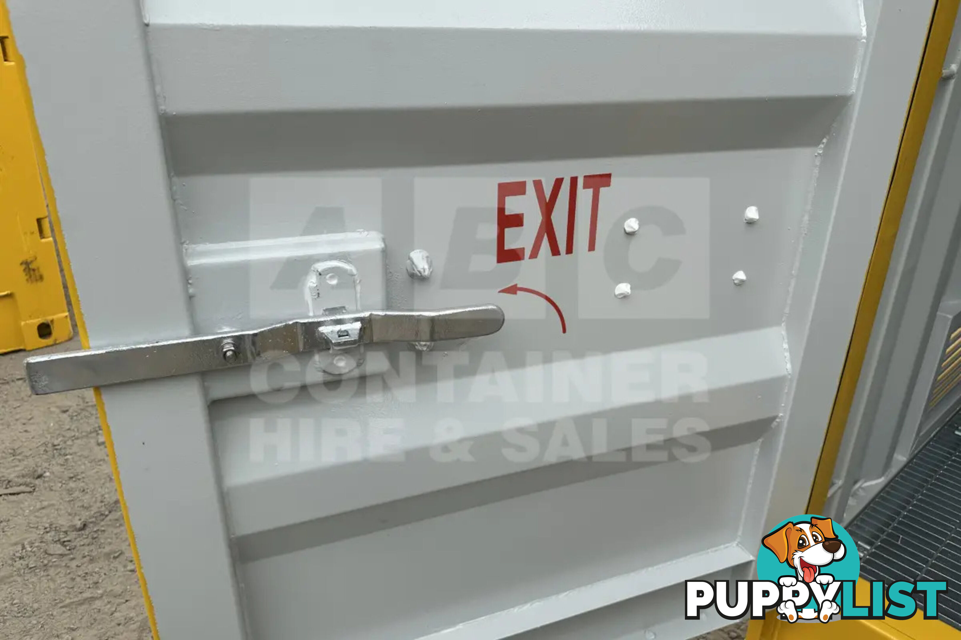 8' DANGEROUS GOODS SHIPPING CONTAINER (4 CORNER POST) - in Brisbane