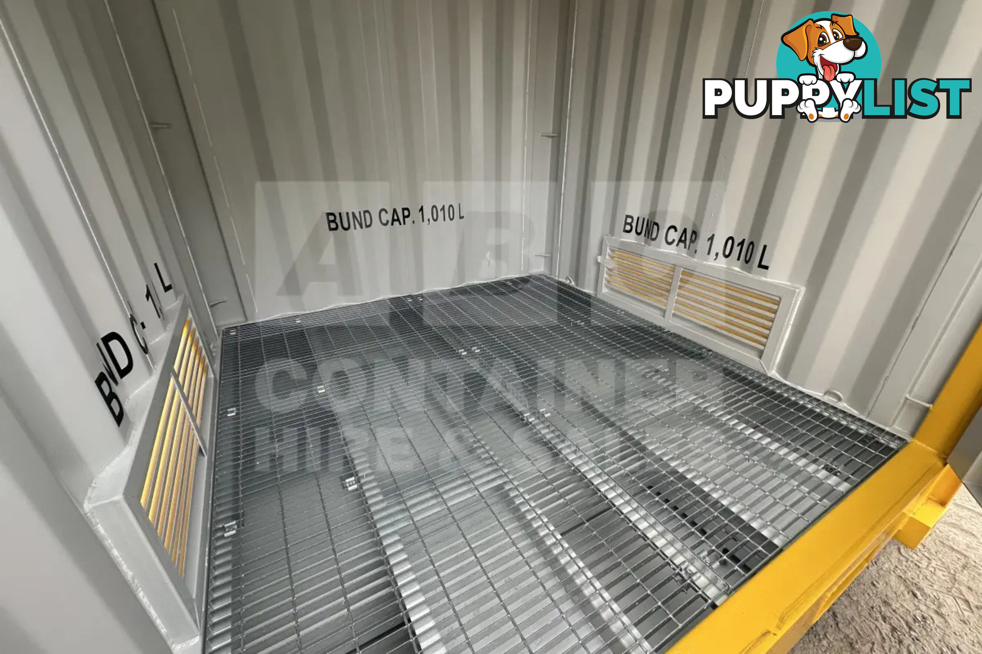 8' DANGEROUS GOODS SHIPPING CONTAINER (4 CORNER POST) - in Brisbane