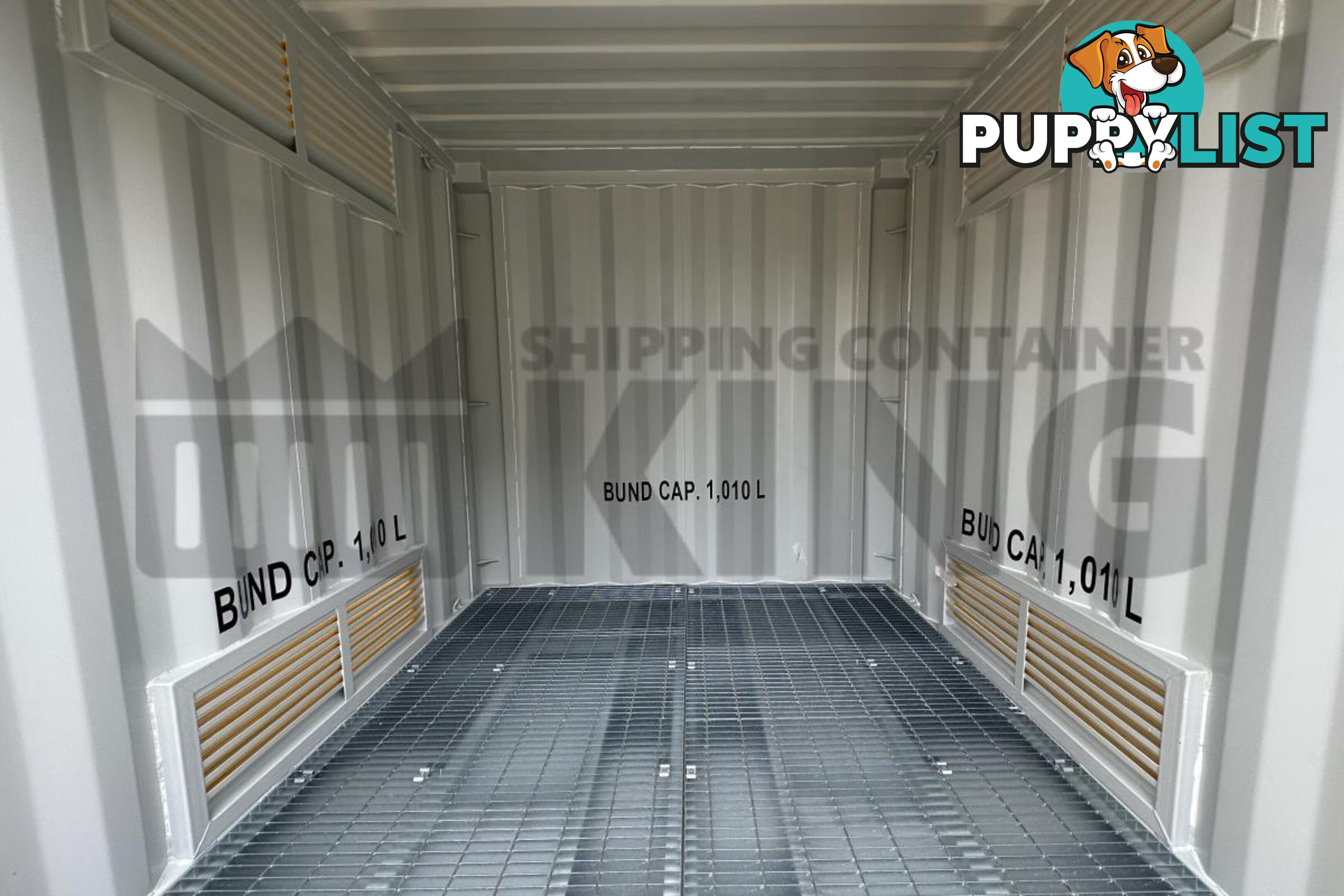 8' DANGEROUS GOODS SHIPPING CONTAINER (4 CORNER POST) - in Brisbane