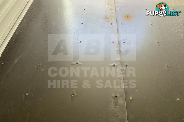 40' HIGH CUBE PARTIAL SIDE OPENING SHIPPING CONTAINER (2 SETS OF SIDE OPENING DOORS)
