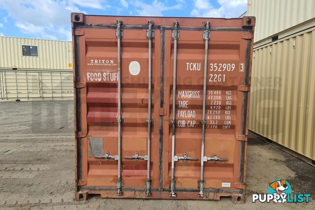 20' STANDARD HEIGHT SHIPPING CONTAINER - in Chinchilla