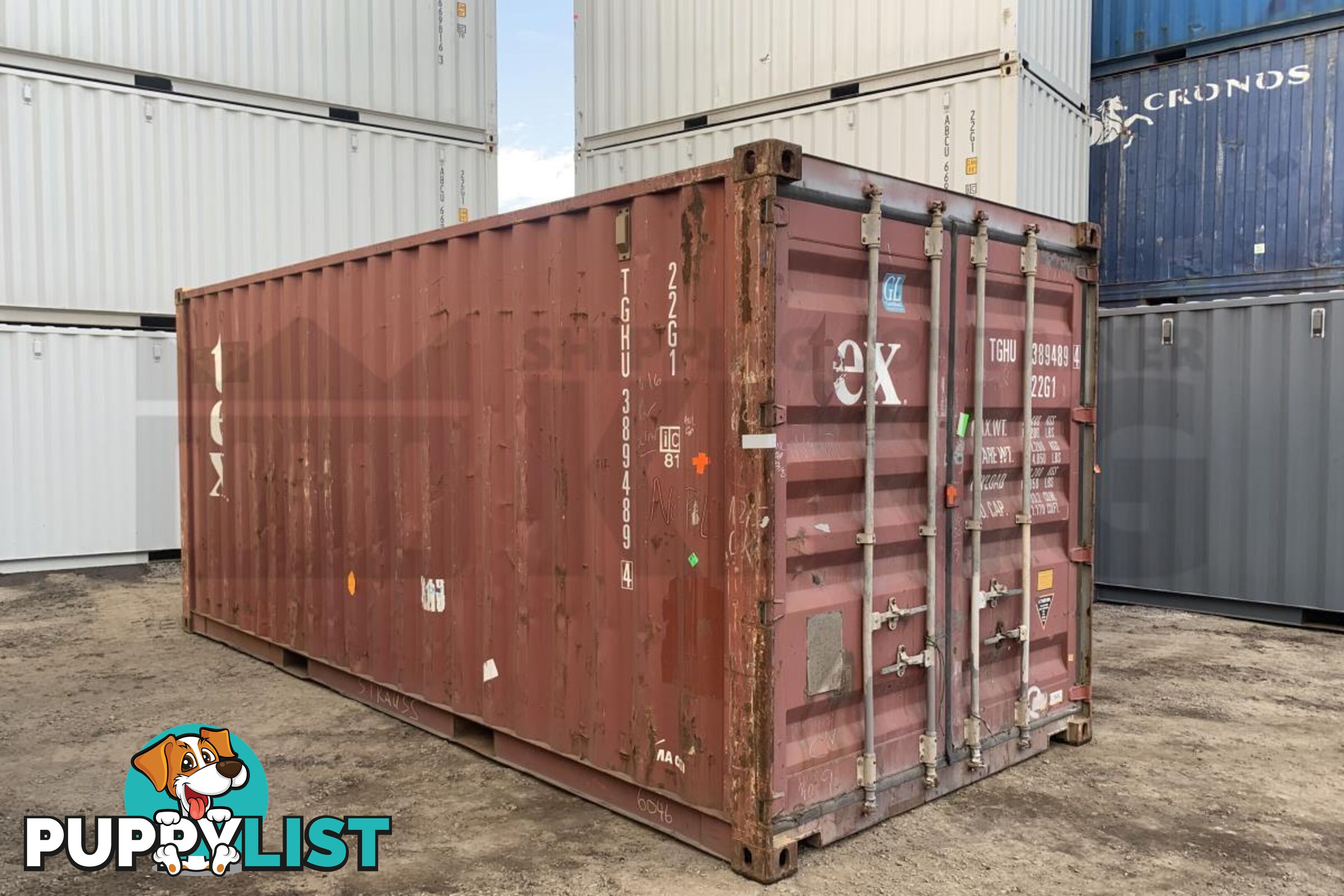 20' STANDARD HEIGHT SHIPPING CONTAINER - in Brisbane