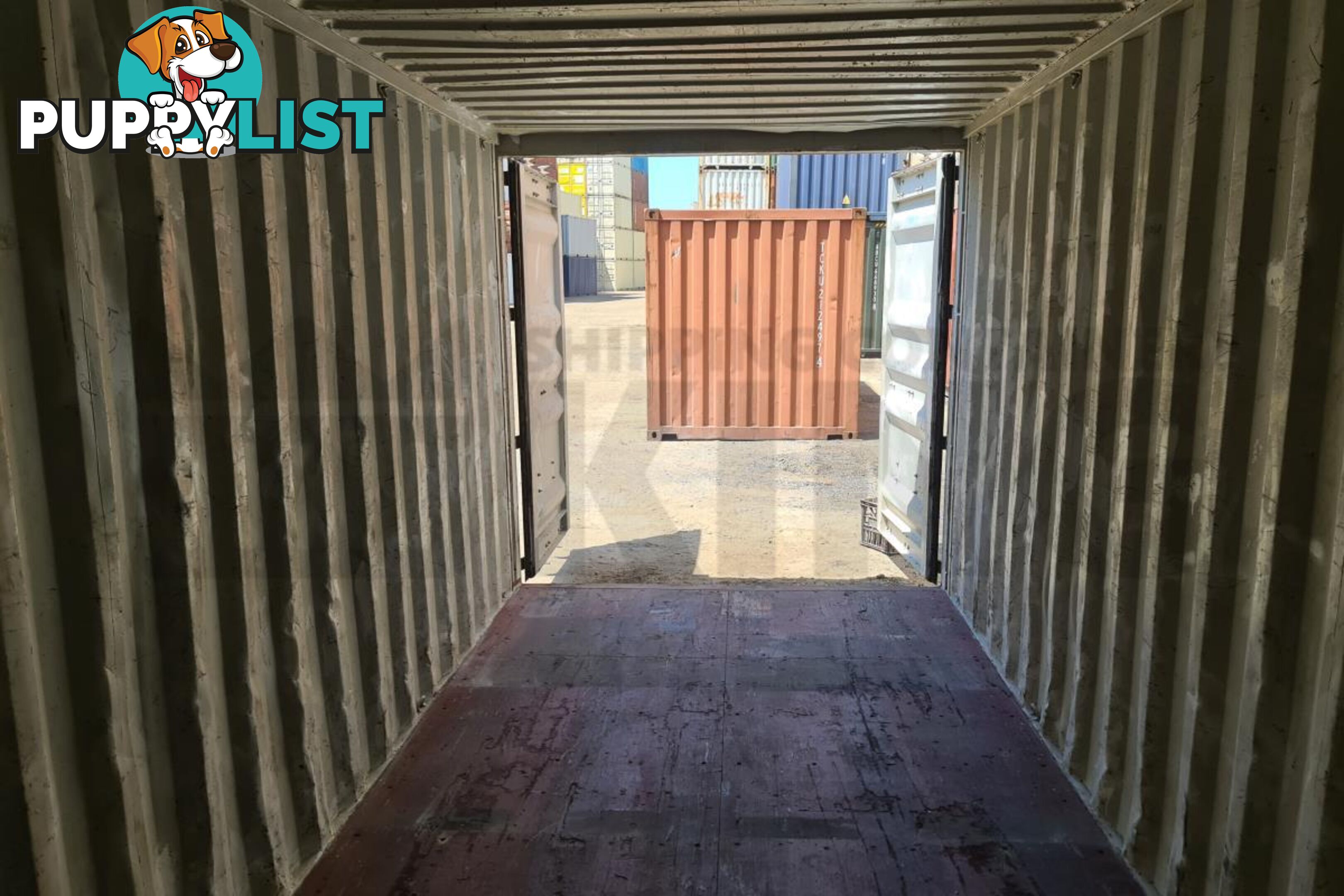 20' STANDARD HEIGHT SHIPPING CONTAINER - in Brisbane