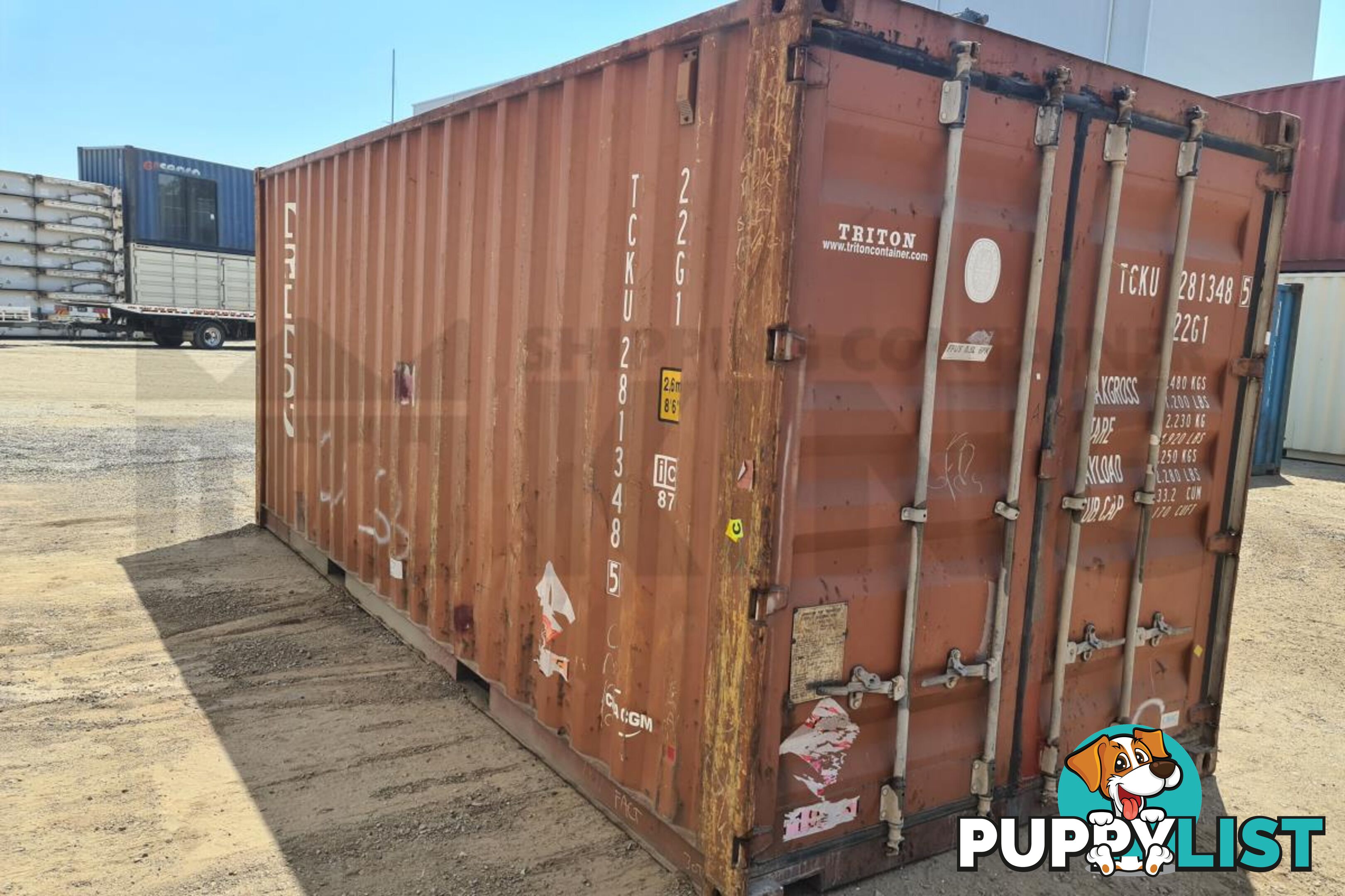 20' STANDARD HEIGHT SHIPPING CONTAINER - in Brisbane