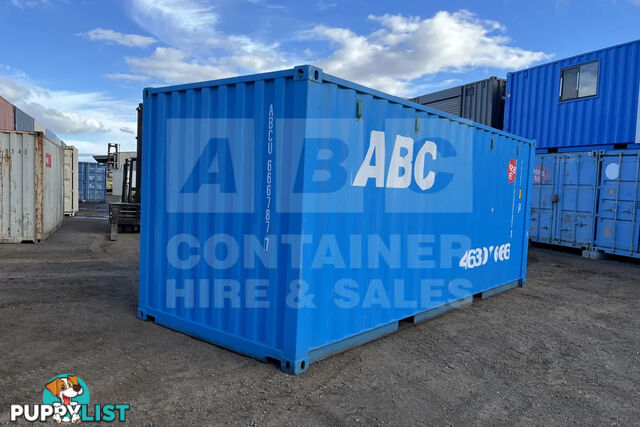 20' STANDARD HEIGHT SHIPPING CONTAINER - in Toowoomba