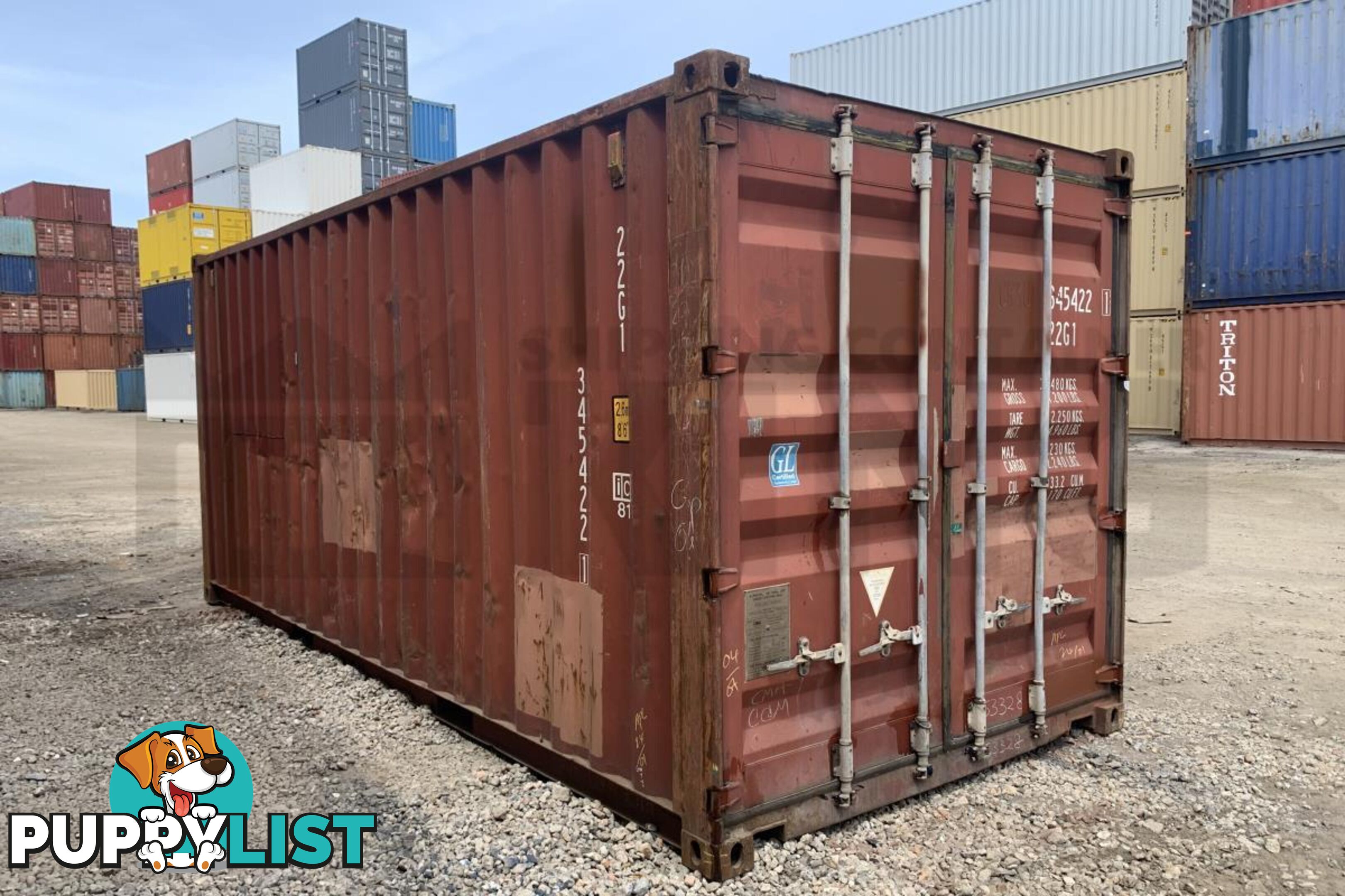 20' STANDARD HEIGHT SHIPPING CONTAINER - in Brisbane