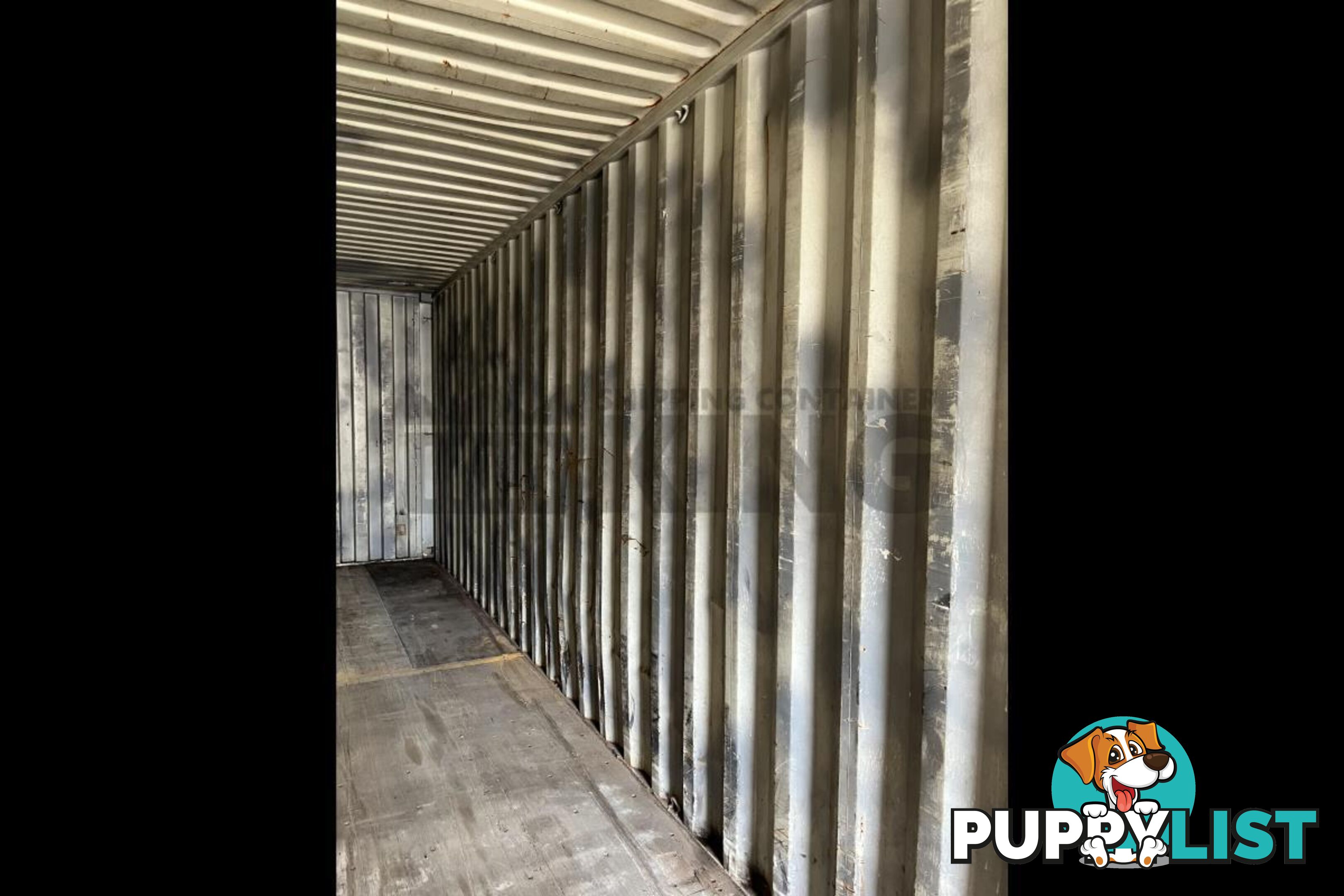 40' HIGH CUBE SHIPPING CONTAINER