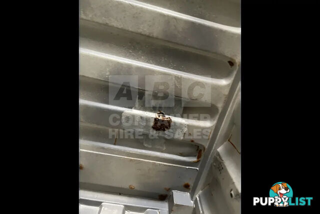 40' HIGH CUBE SHIPPING CONTAINER