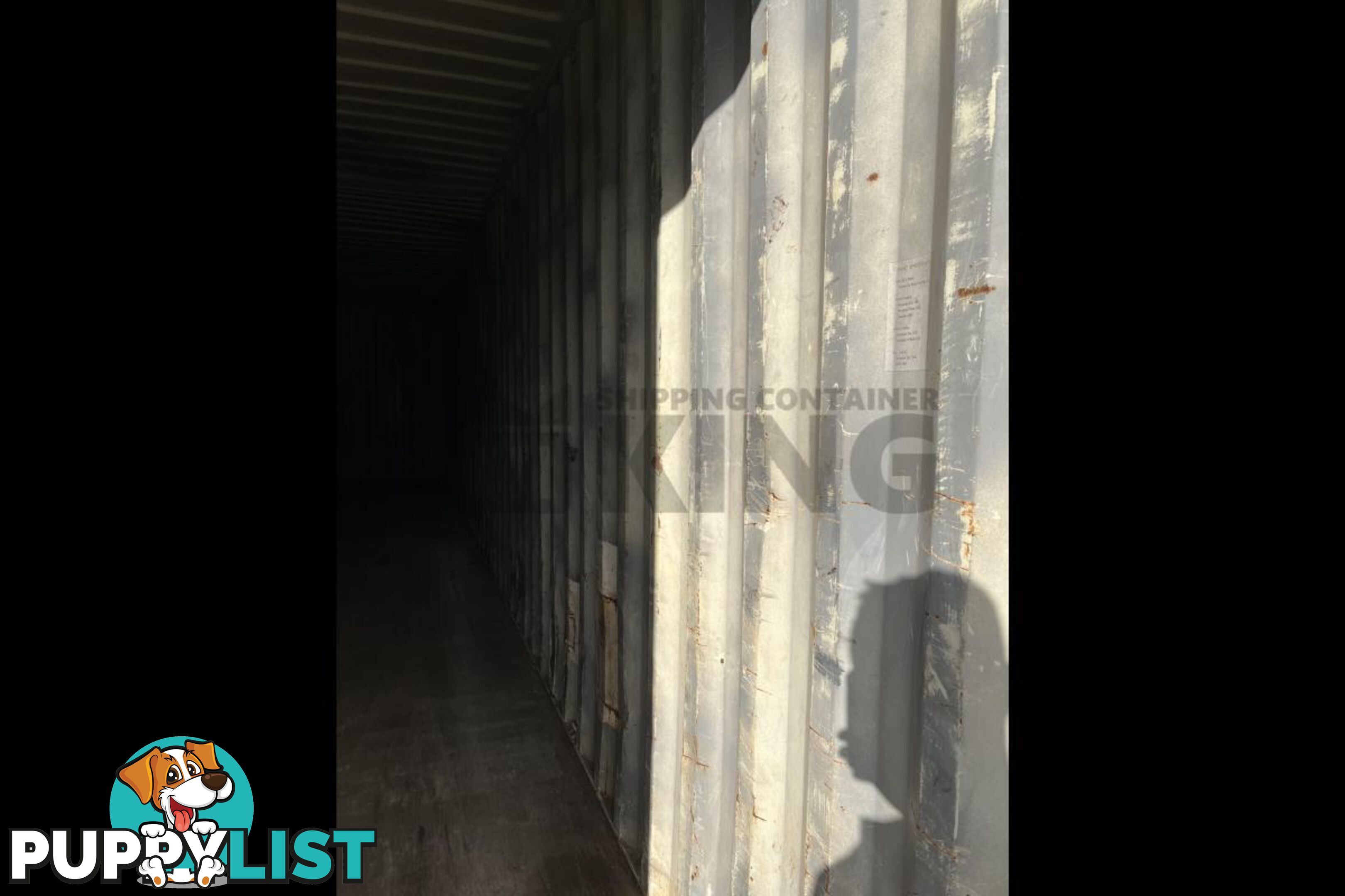 40' HIGH CUBE SHIPPING CONTAINER