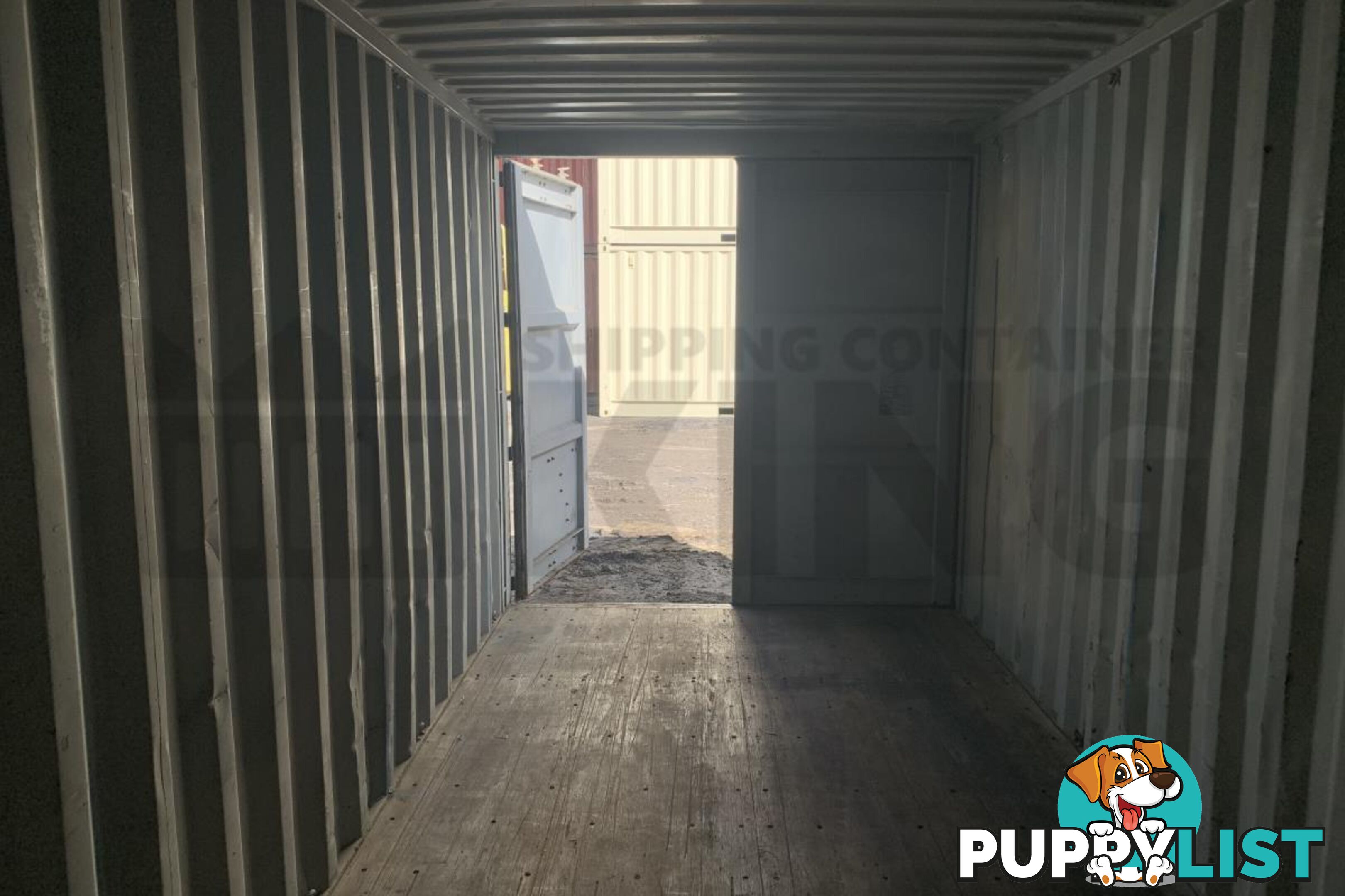 20' STANDARD HEIGHT SHIPPING CONTAINER - in Rockhampton