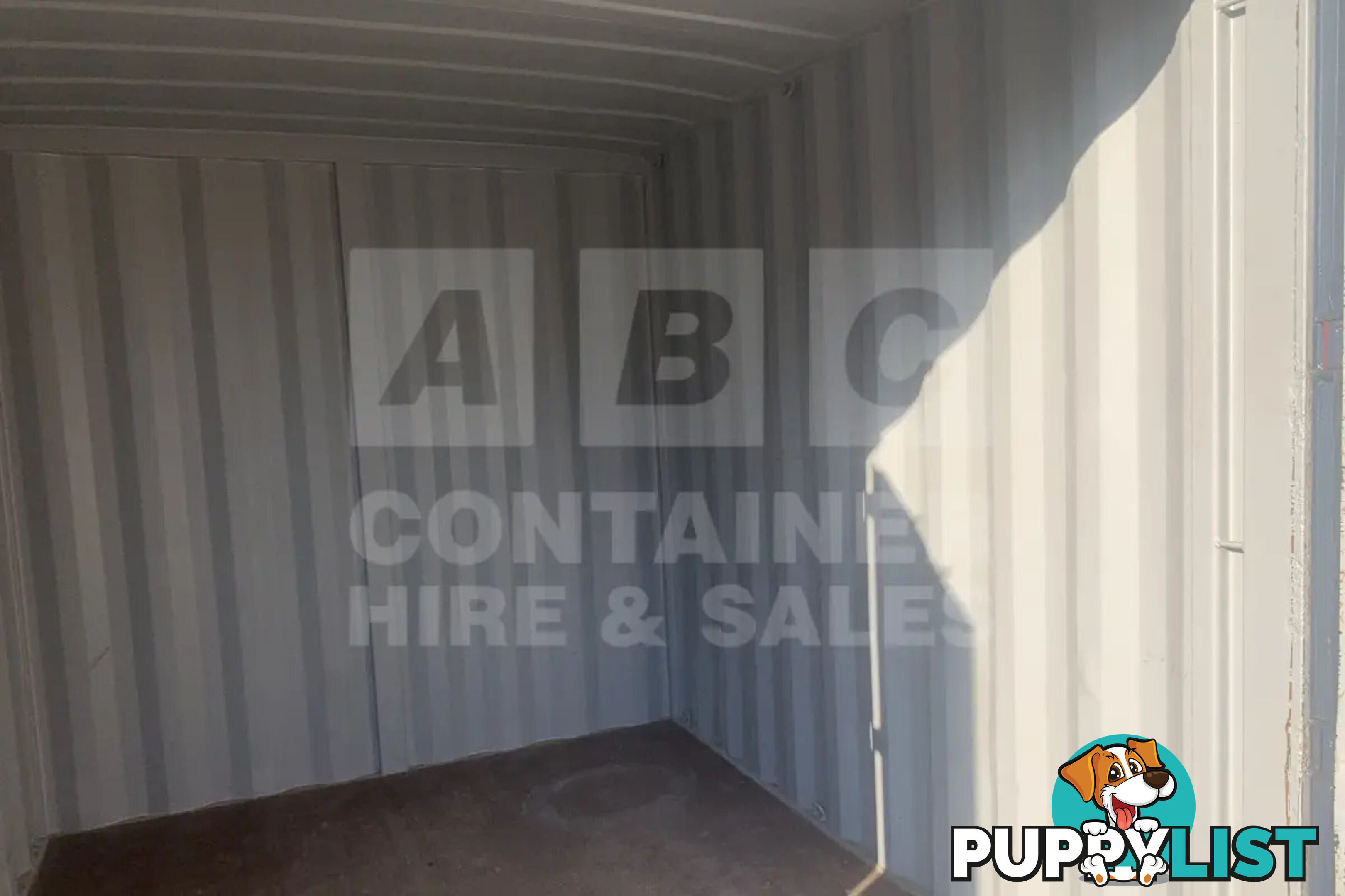 10' STANDARD HEIGHT SHIPPING CONTAINER (CONTAINER DOOR END)