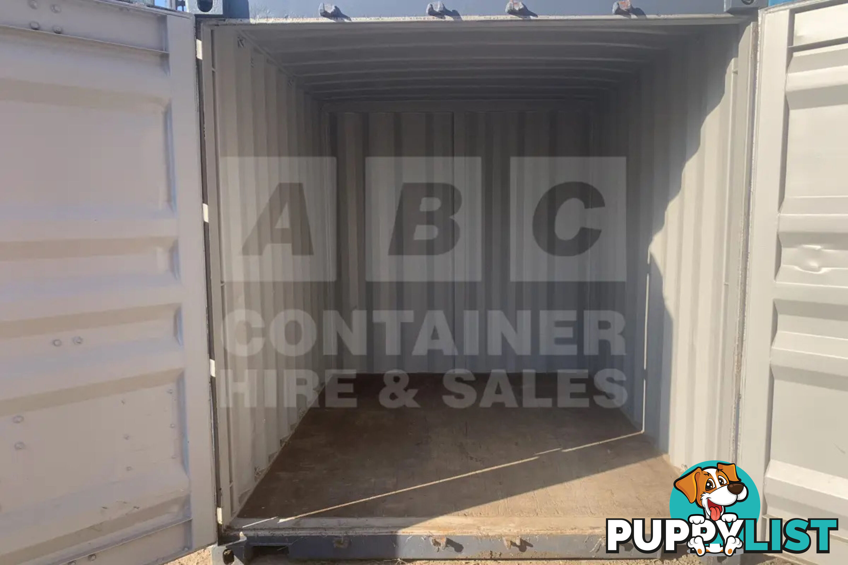 10' STANDARD HEIGHT SHIPPING CONTAINER (CONTAINER DOOR END)