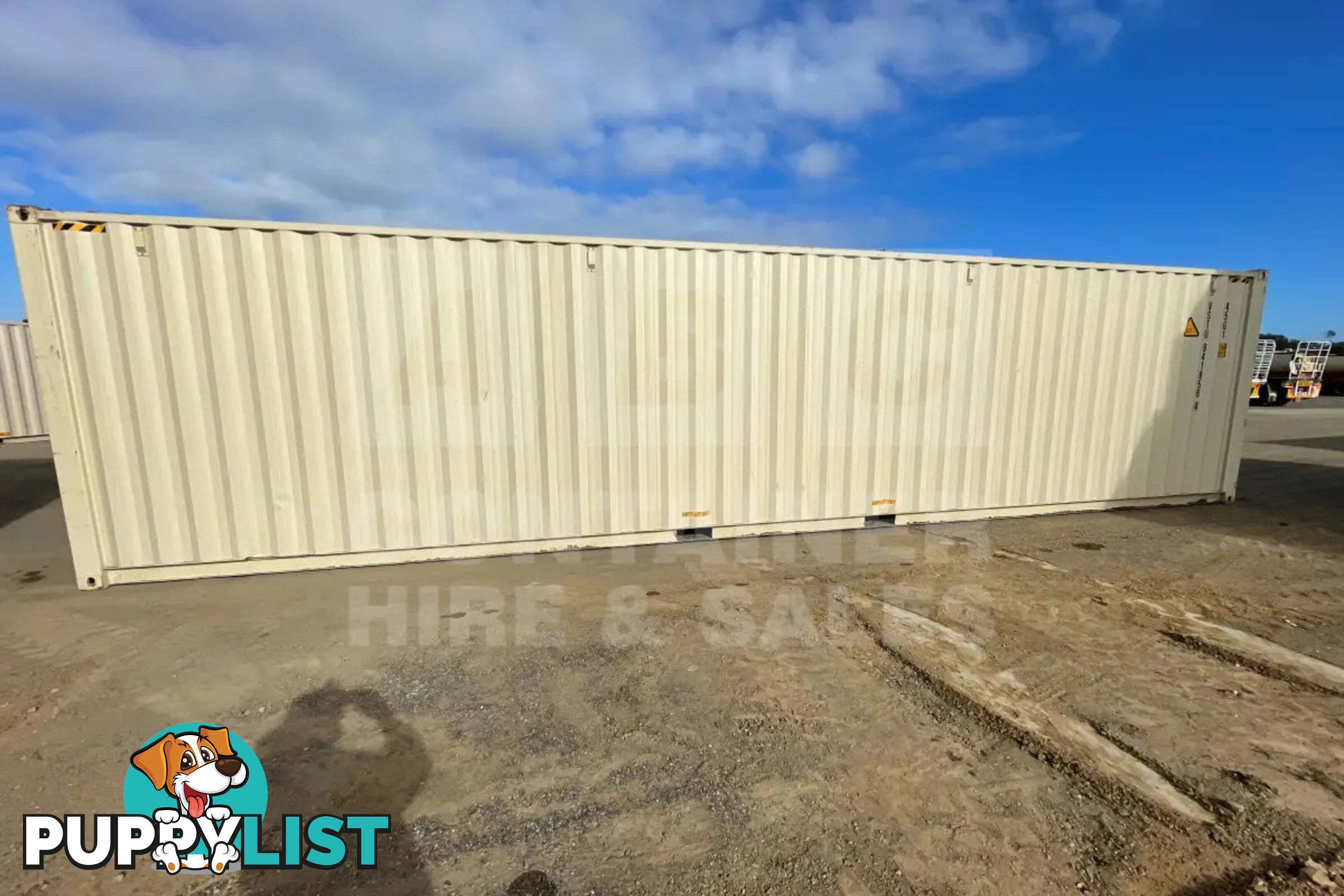 40' HIGH CUBE SHIPPING CONTAINER