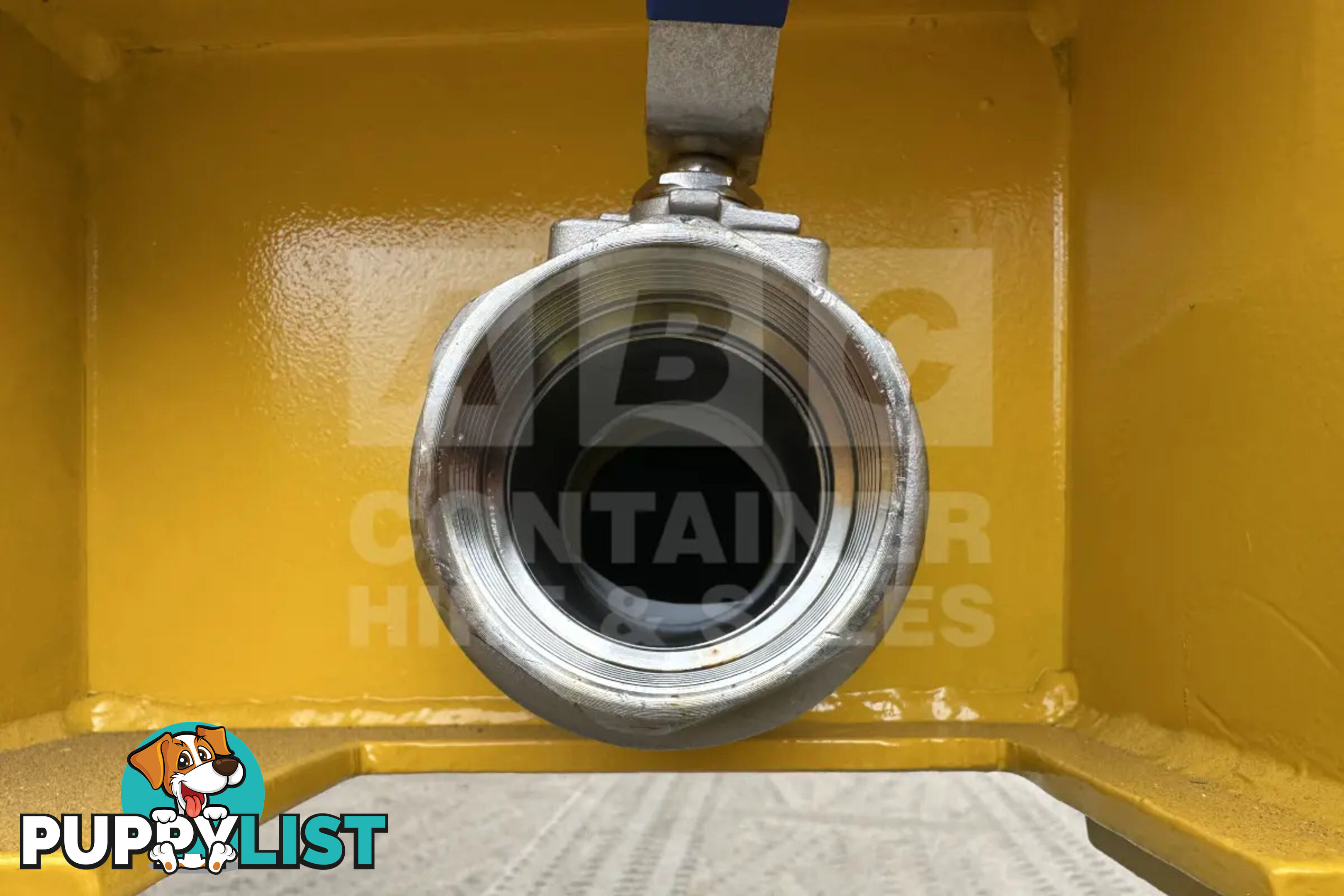 8' DANGEROUS GOODS SHIPPING CONTAINER (4 CORNER POST)