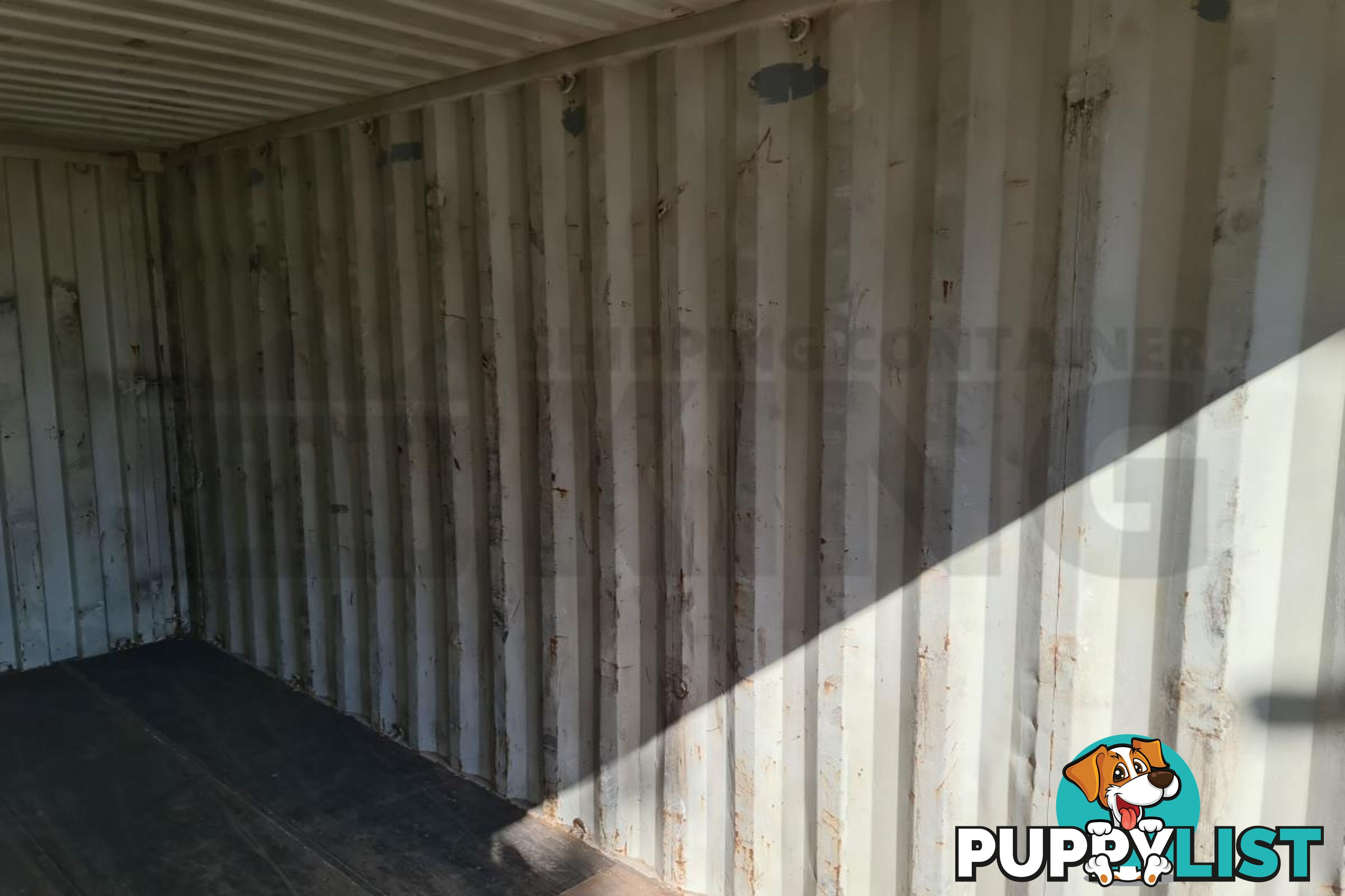 20' STANDARD HEIGHT SHIPPING CONTAINER - in Townsville