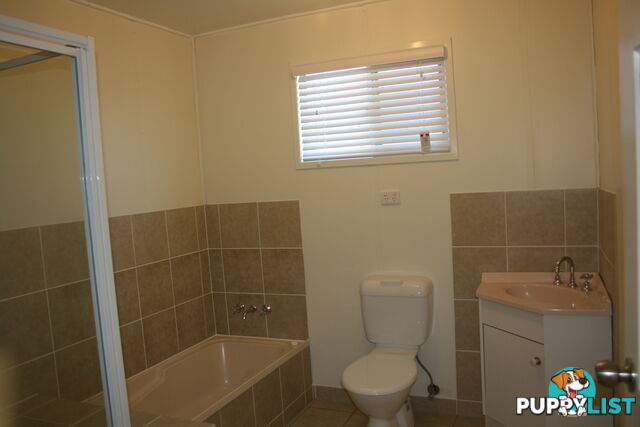 1A Lindsay St Bundamba QLD 4304