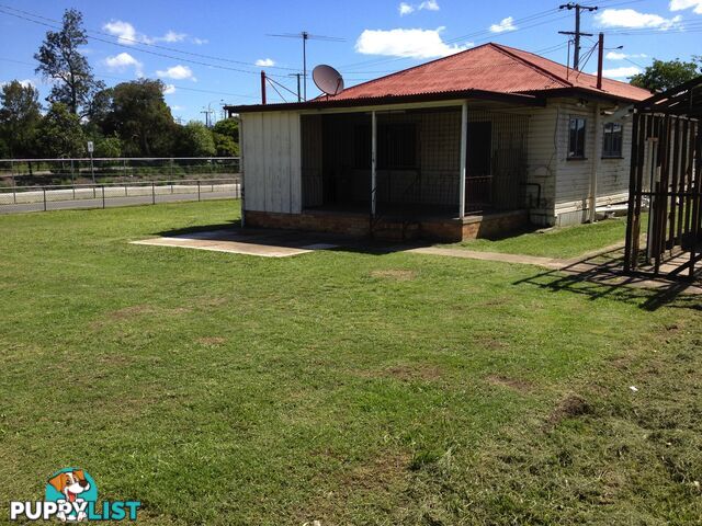 7 River Rd Dinmore QLD 4303