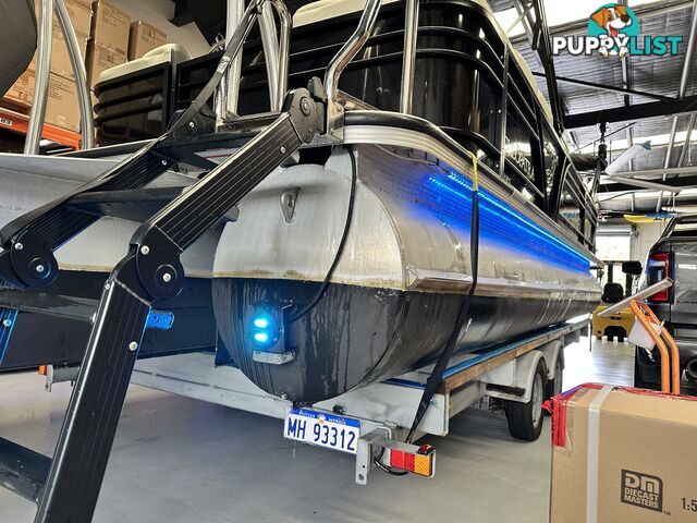 2021 Veranda VP25RC Pontoon Boat (Tritoon)
