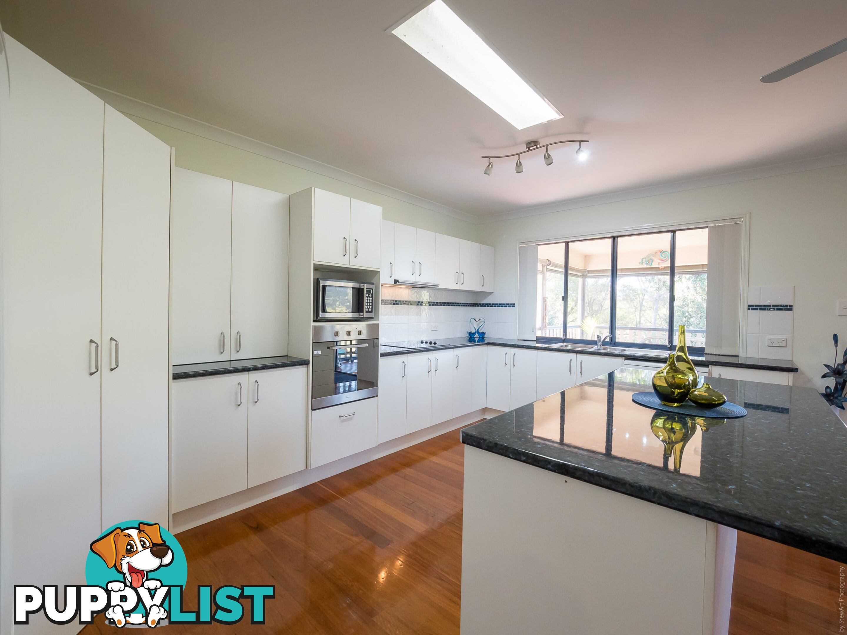 17 Highview Drive CRAIGNISH QLD 4655