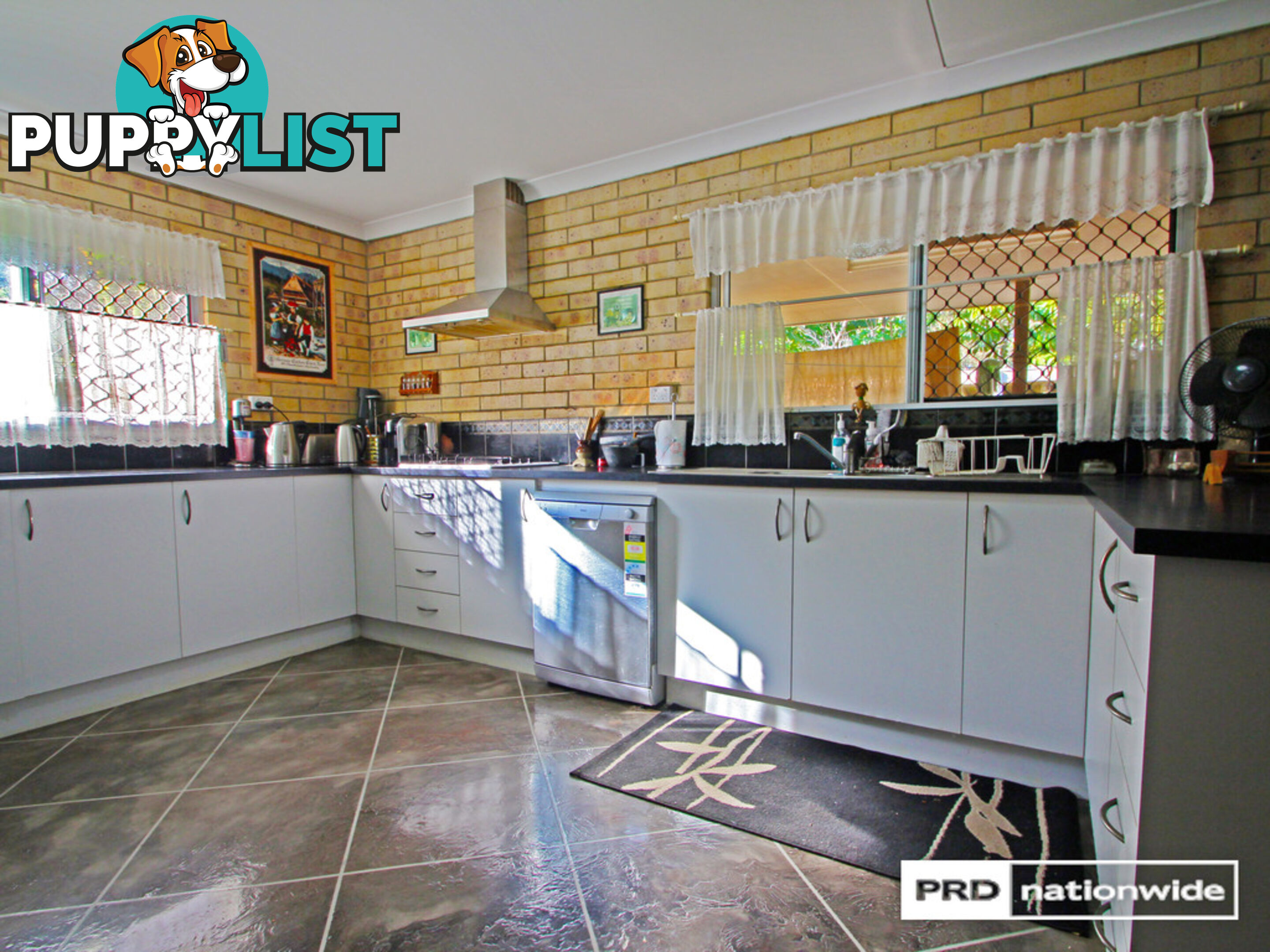 196 Pacific Drive BOORAL QLD 4655