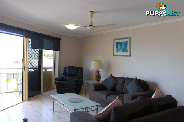 9/496 Esplanade TORQUAY QLD 4655