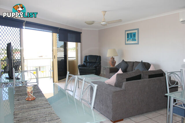 9/496 Esplanade TORQUAY QLD 4655