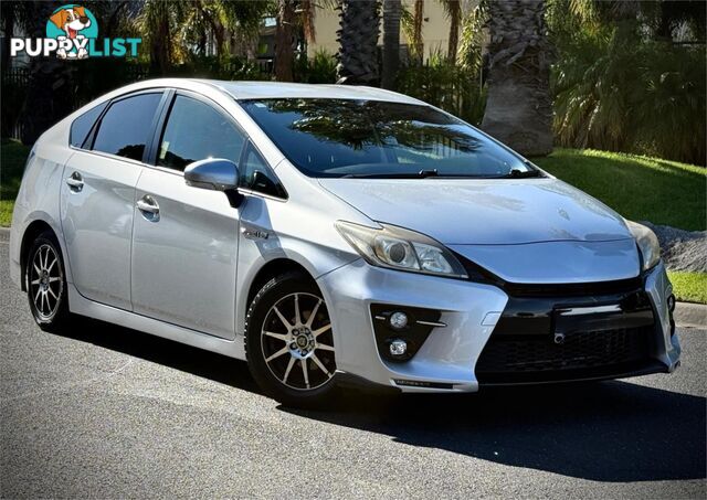 2013 TOYOTA PRIUS  ZVW30 LIFTBACK