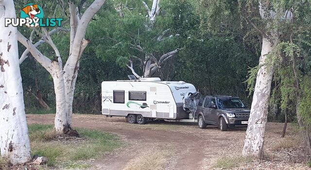 2015 Crusader MUSKETEER ATHOS with recliner chairs and island bed