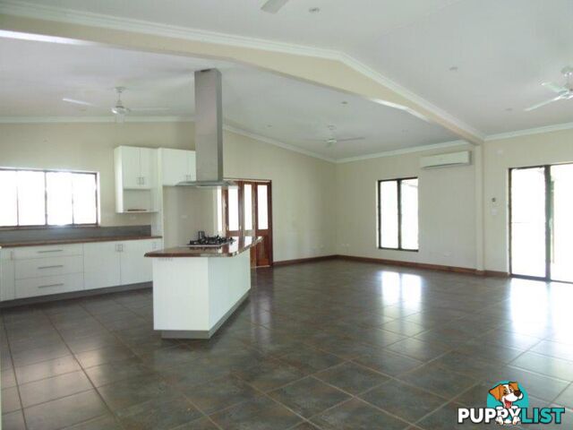 Acacia Hills NT 0822