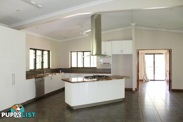 Acacia Hills NT 0822