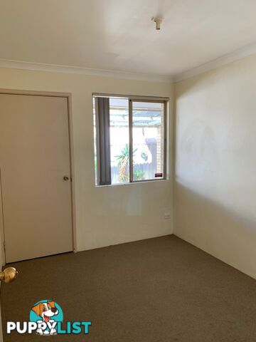 17b Sarre Place MARANGAROO WA 6064