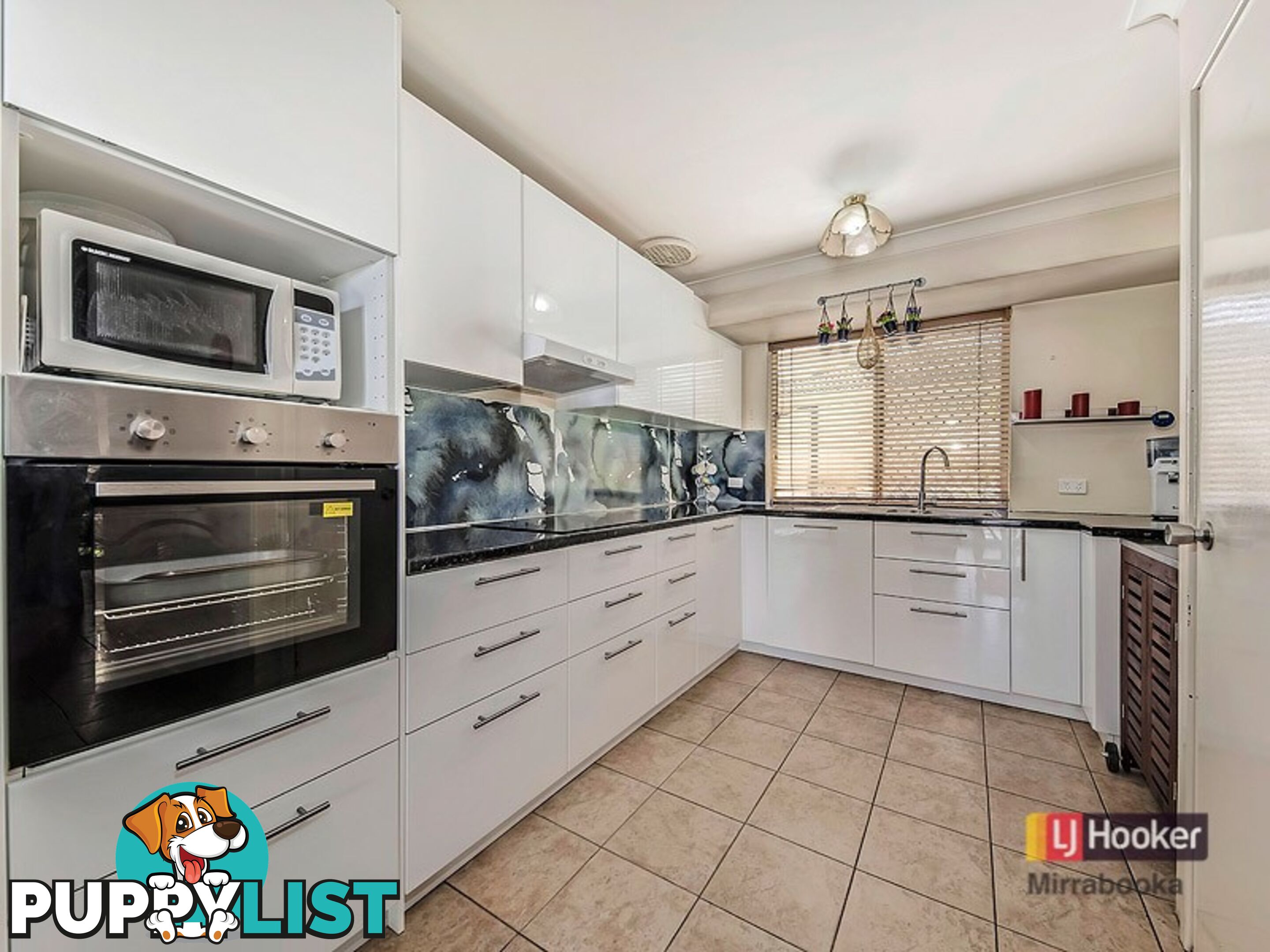 8/104 Waddington Cr KOONDOOLA WA 6064