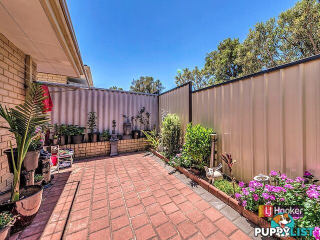 8/104 Waddington Cr KOONDOOLA WA 6064