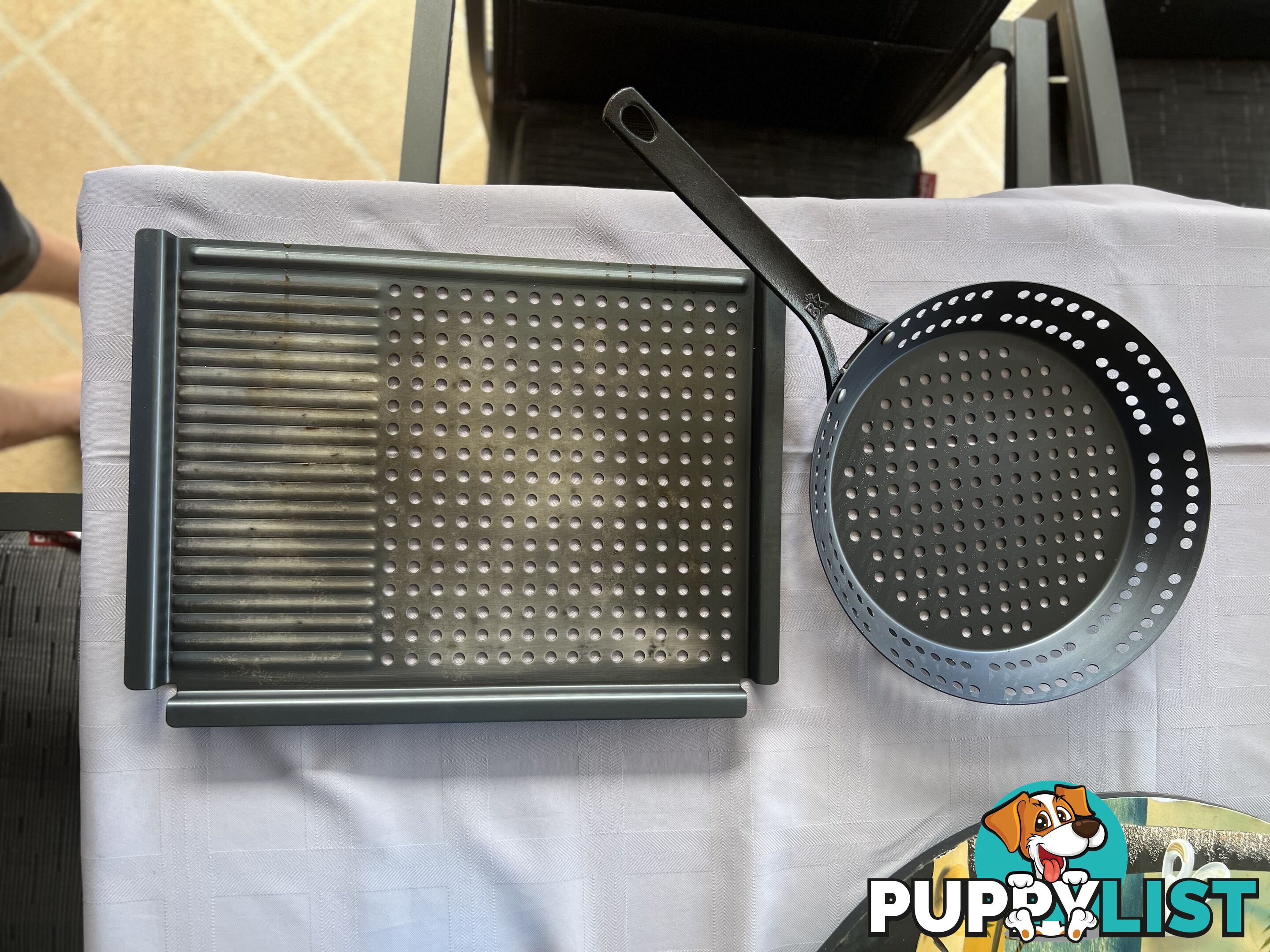 BBQ set Pan & Tray perforated & Preseasoned