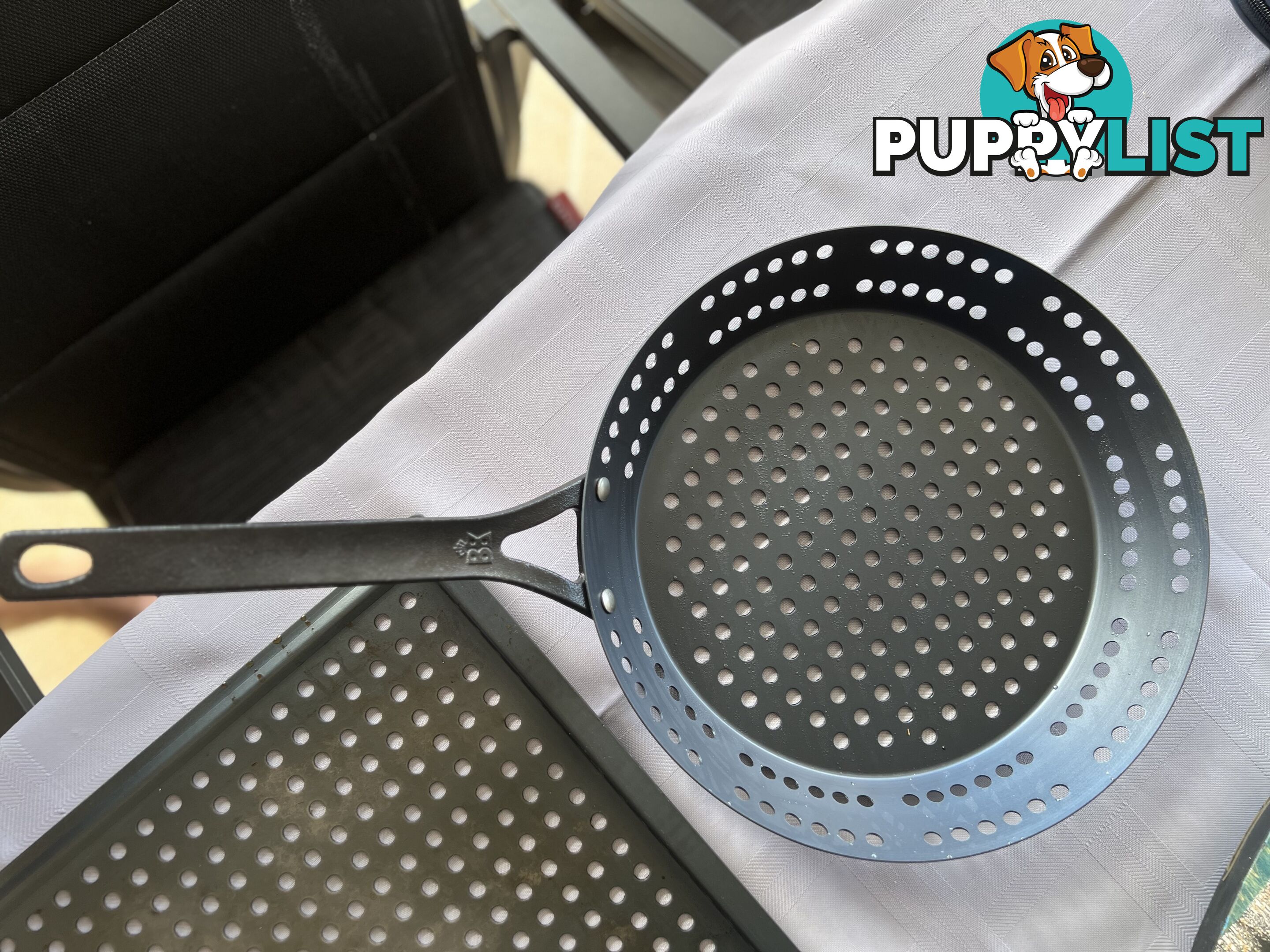 BBQ set Pan & Tray perforated & Preseasoned
