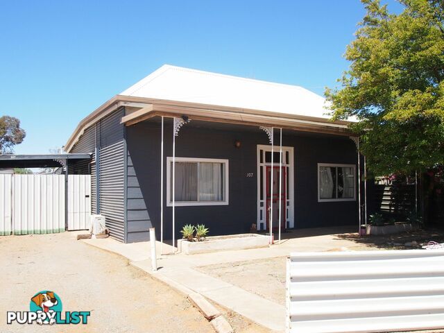 107 Ryan Lane BROKEN HILL NSW 2880