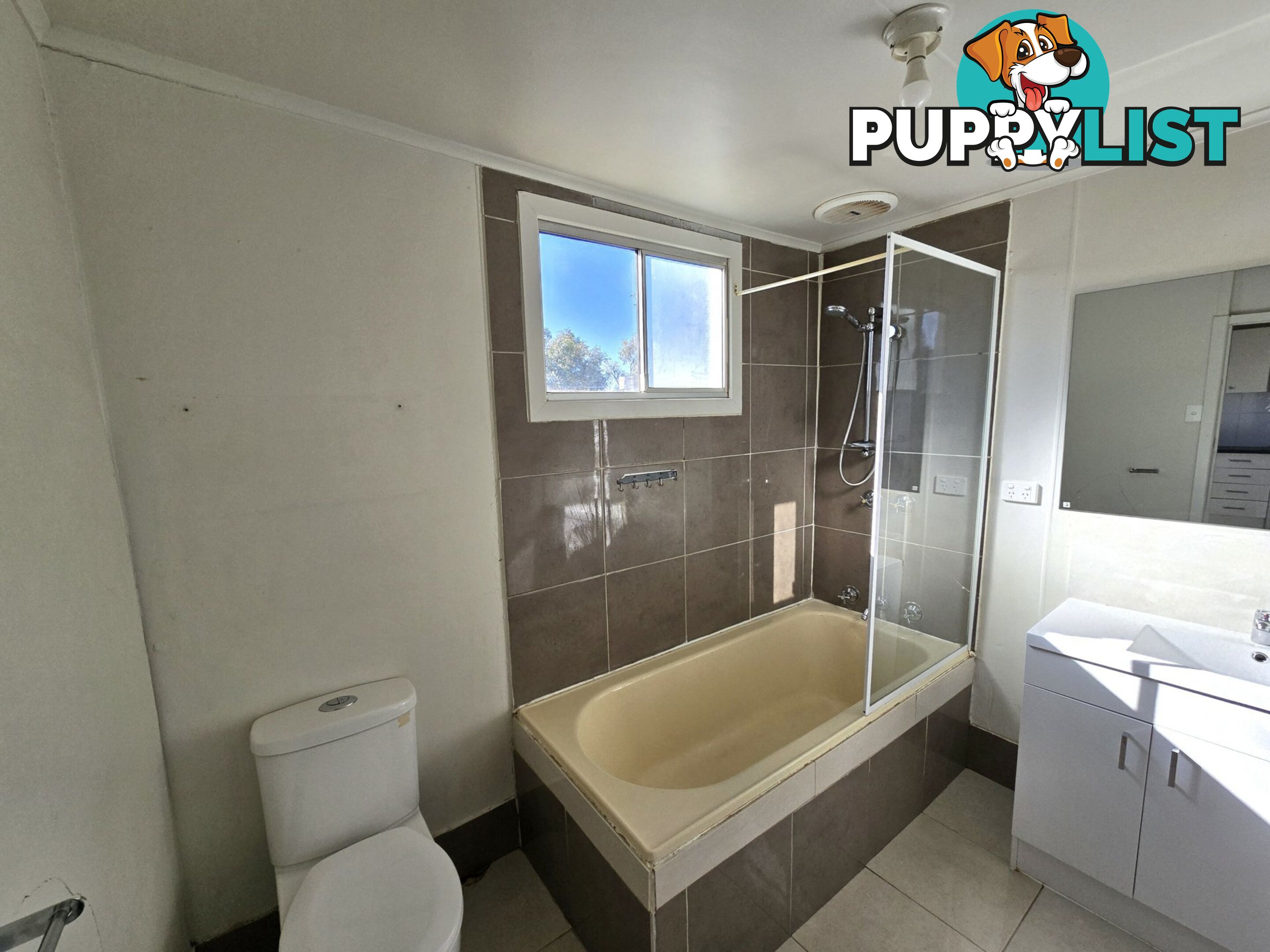 102 Kaolin Street BROKEN HILL NSW 2880