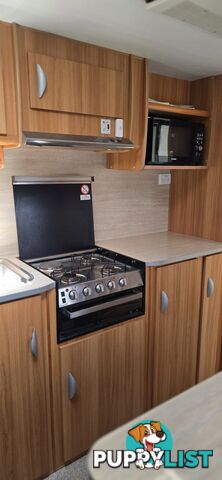 2012 Windsor RAPID, with genuine full ENSUITE