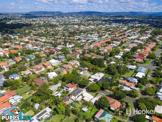 12 Sumar Street WAVELL HEIGHTS QLD 4012