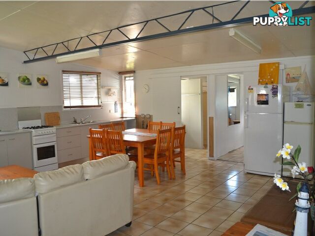 93 The Strand BULWER QLD 4025