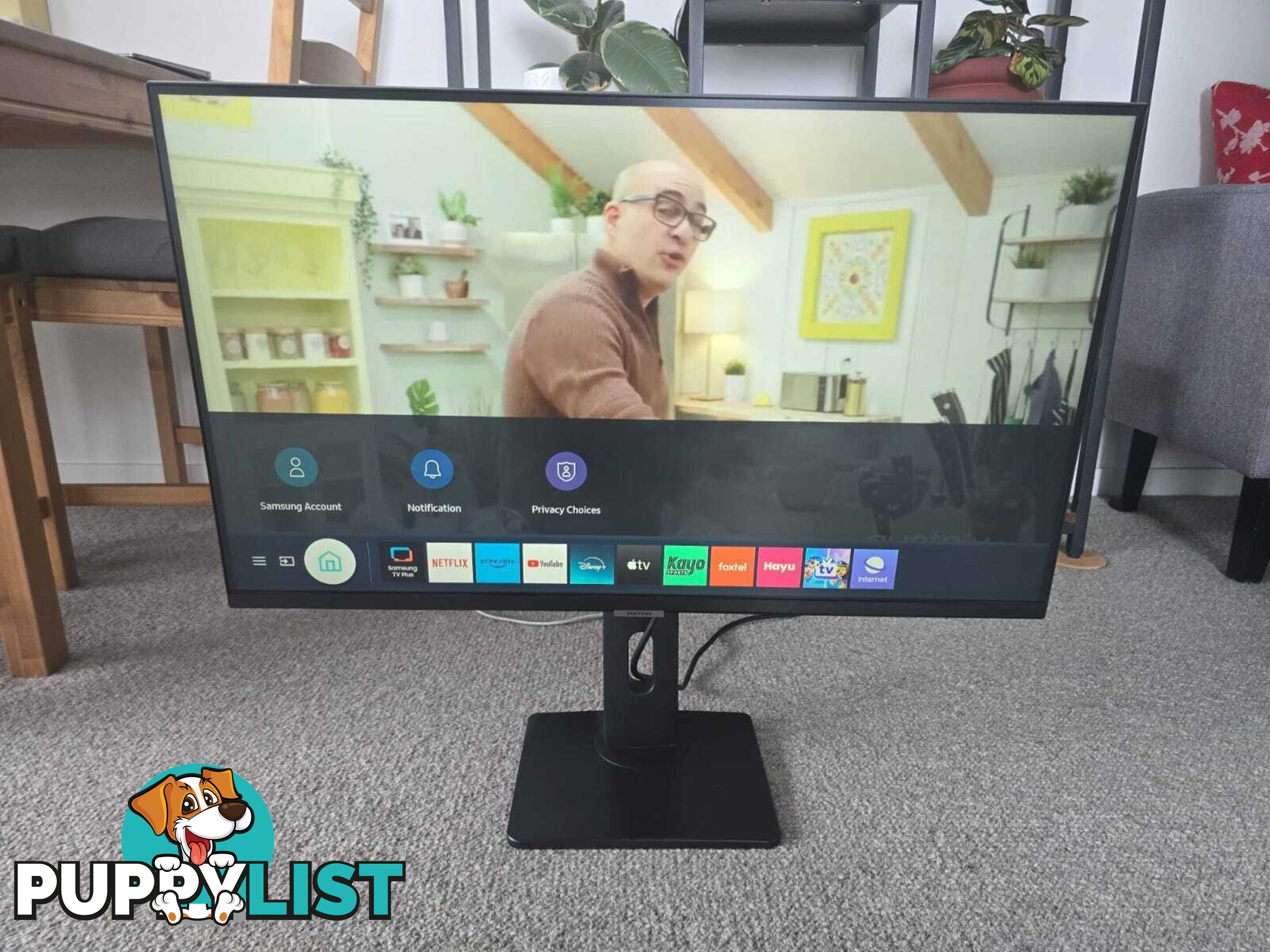 Samsung M7 Smart monitor