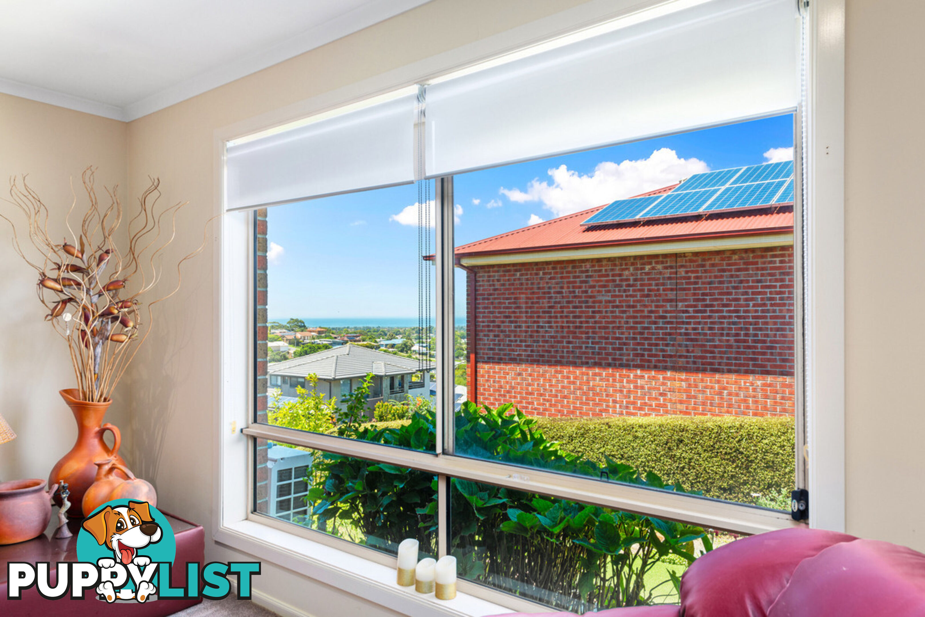 11 Hillcrest Rise LAKES ENTRANCE VIC 3909