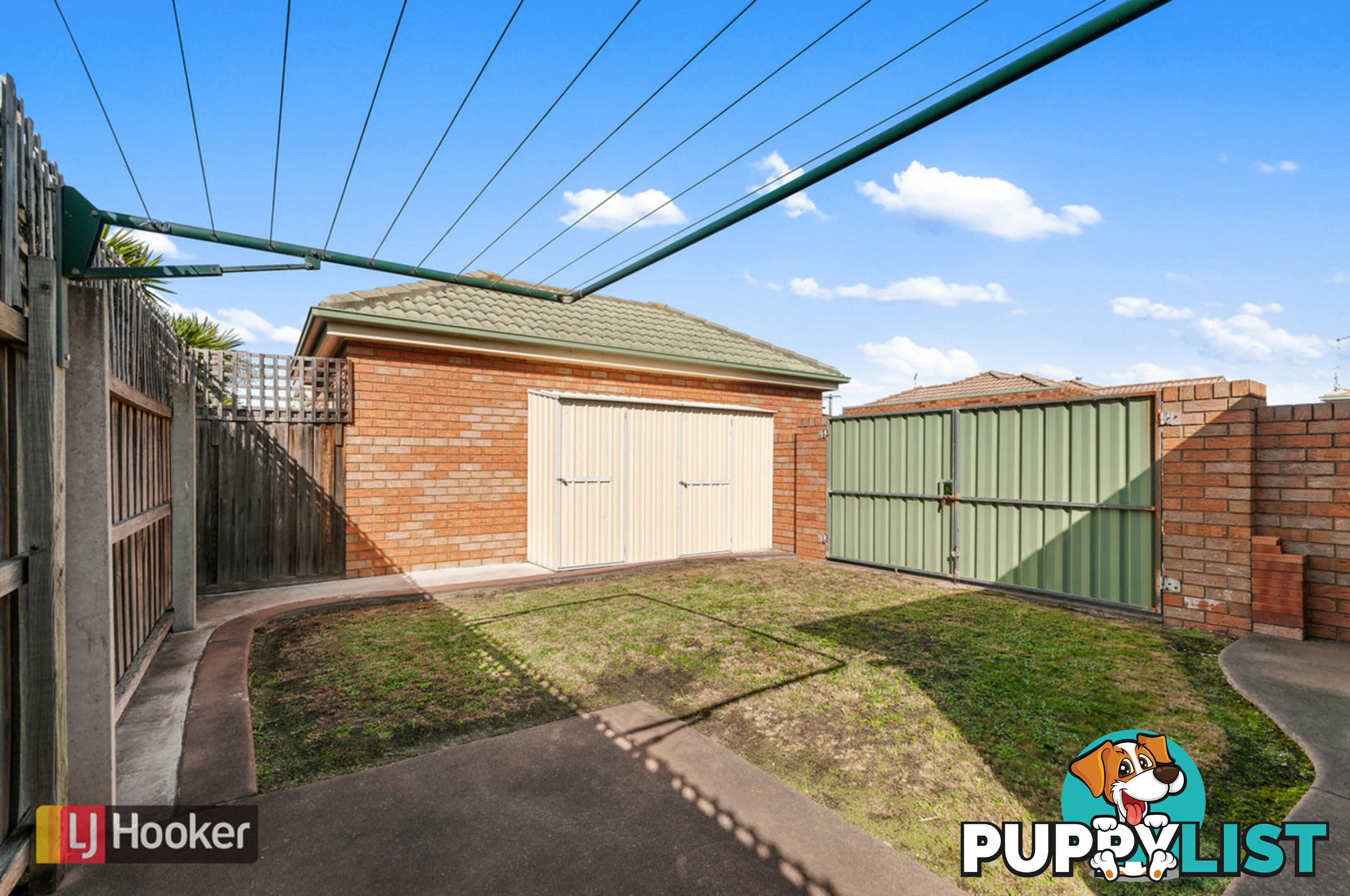 1/64 Roadknight Street LAKES ENTRANCE VIC 3909