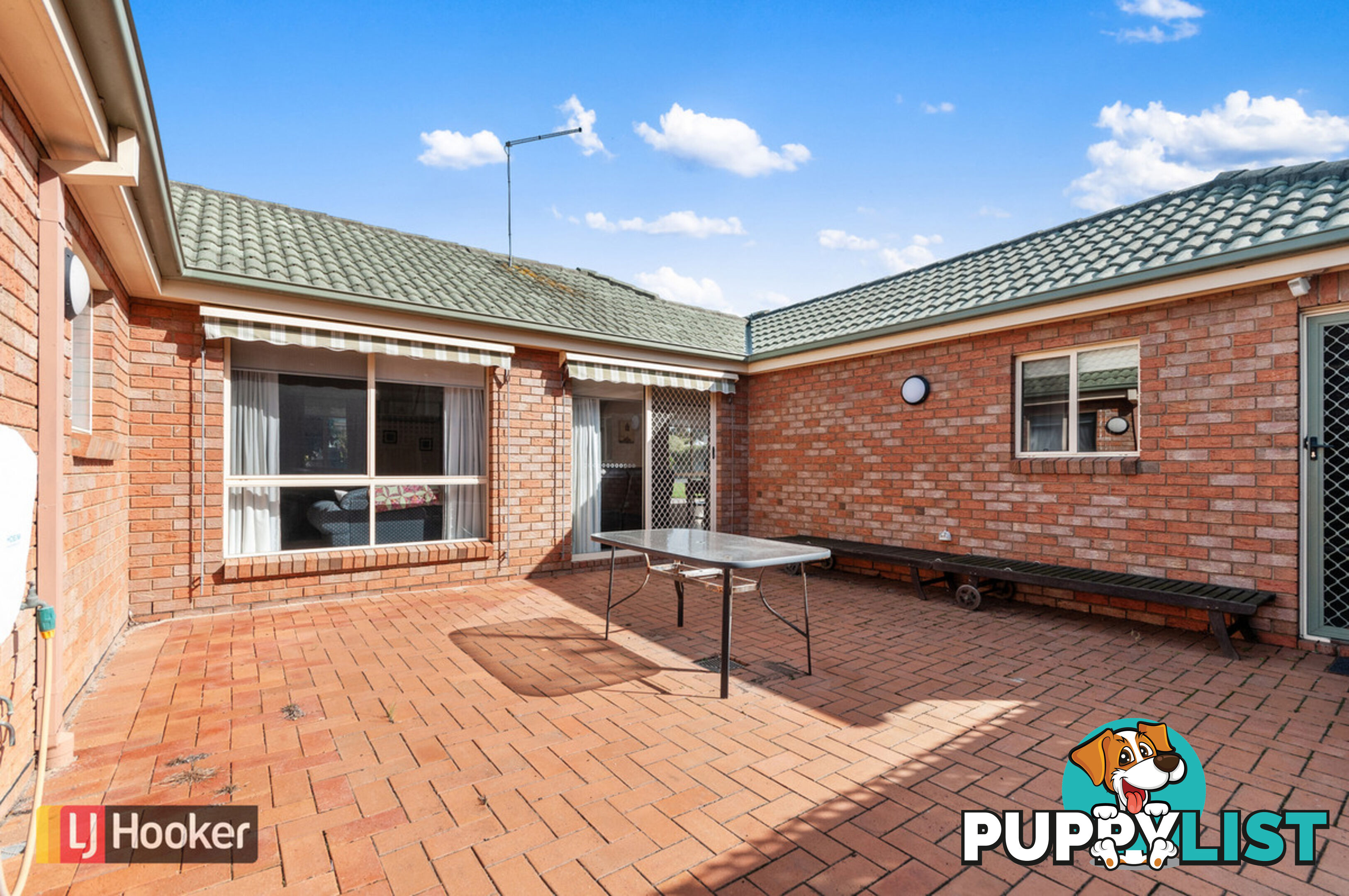 1/64 Roadknight Street LAKES ENTRANCE VIC 3909