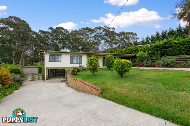 15 Christopher Court LAKES ENTRANCE VIC 3909